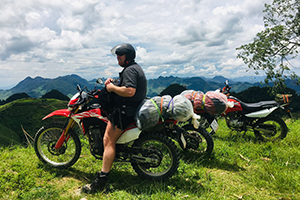 <span> 7:30: </span> Your tour guide will meet you at the lobby of your hotel, get a safety briefing on how to ride the motorbikes and head out towards Ninh Binh by riding along QL1.